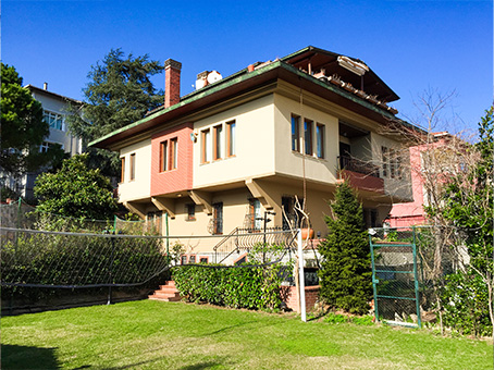 Emirgan Menekşe Villa